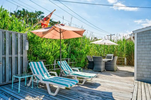 020-467694-14NCrescentDr-23_13491440