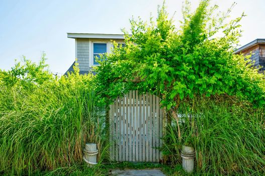 021-467694-14NCrescentDr-83_13491613