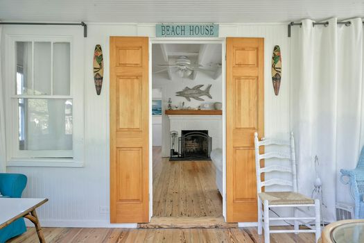 024-467694-14NCrescentDr-25_13491442