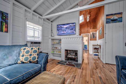 026-466826-296CottageWalk-26_13453522