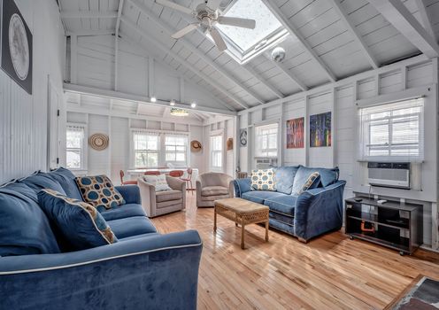 028-466826-296CottageWalk-28_13453526