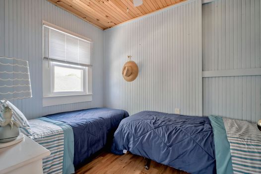 044-466090-820EvergreenWalk-43_13424000