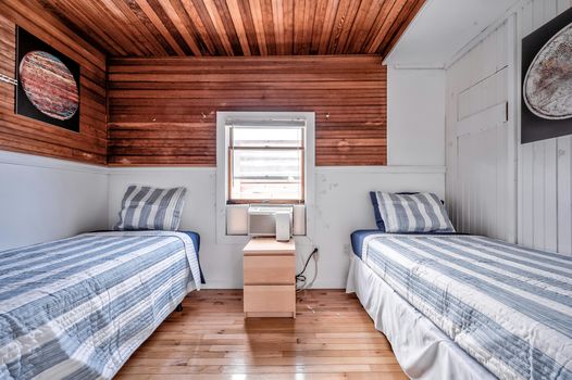 045-466826-296CottageWalk-45_13453557