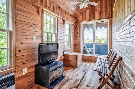 048-466090-820EvergreenWalk-47_13424004