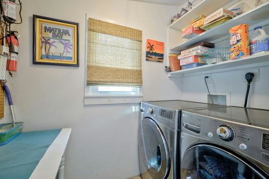 049-467694-14NCrescentDr-48_13491467