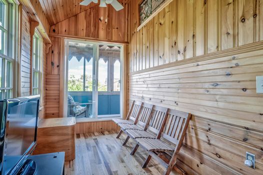 054-466090-820EvergreenWalk-53_13424011