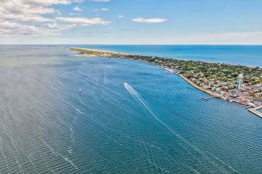 064-466826-296CottageWalk-64_13453599