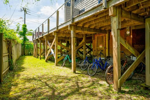 070-466090-820EvergreenWalk-7_13424029