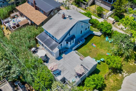 080-467694-14NCrescentDr-79_13491505