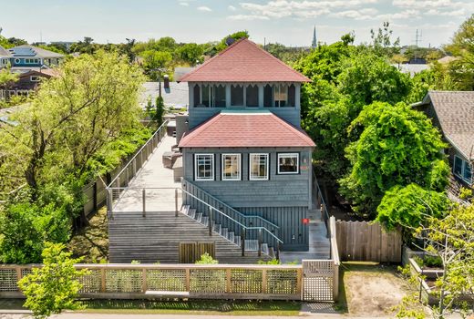 086-466090-820EvergreenWalk-90_13424052