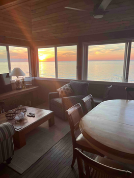 Bay Front Upper Level Cottage 47E 2