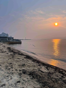 Bay Front Upper Level Cottage 47E 22