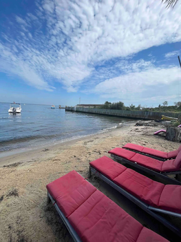 Bay Front Upper Level Cottage 47E 24