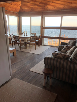 Bay Front Upper Level Cottage 47E 6