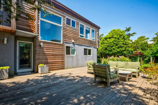 002-467010-58MidwayWalk-7_13463396