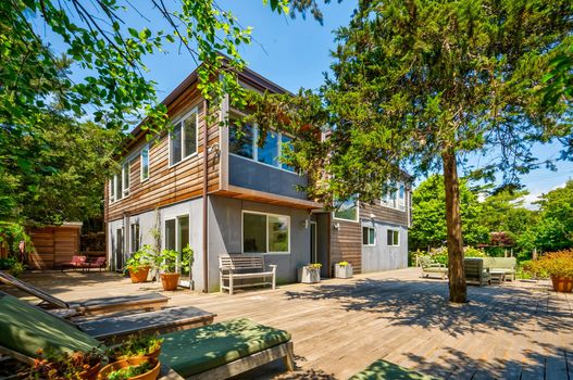 003-467010-58MidwayWalk-8_13463411