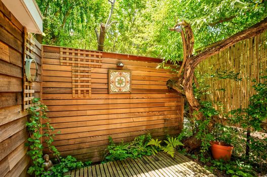 009-467010-58MidwayWalk-13_13463293