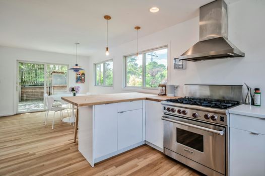 042-467010-58MidwayWalk-42_13463333