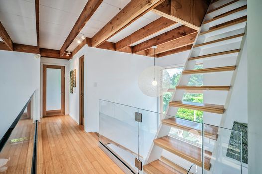 052-467010-58MidwayWalk-52_13463363