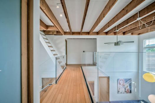 054-467010-58MidwayWalk-54_13463368