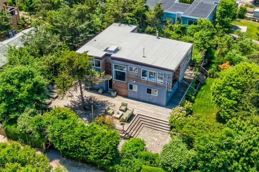 071-467010-58MidwayWalk-71_13463398