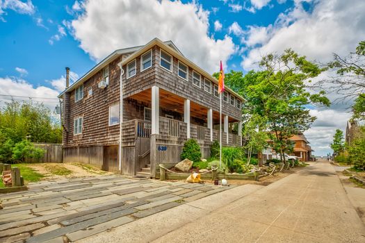 041-417687-639OceanBreezeWalkUpD-1_12575067