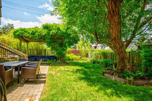 043-417687-639OceanBreezeWalkUpD-11_12575069