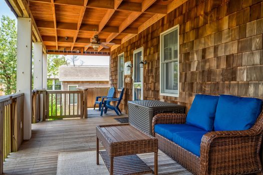 047-417687-639OceanBreezeWalkUpD-15_12575073