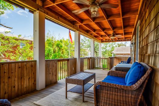 048-417687-639OceanBreezeWalkUpD-16_12575074