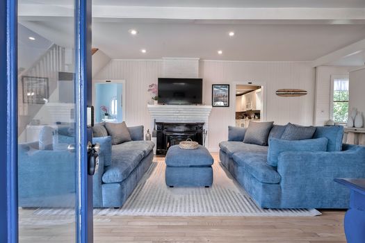 053-417687-639OceanBreezeWalkUpD-20_12575079