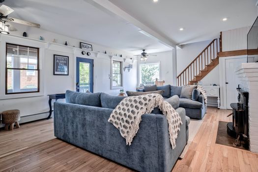 060-417687-639OceanBreezeWalkUpD-27_12575089