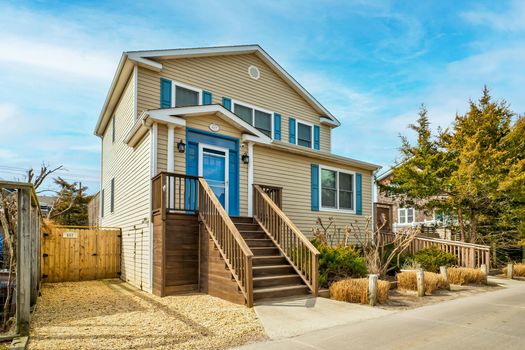 001-459111-657OceanBreezeWalk-11_13122935