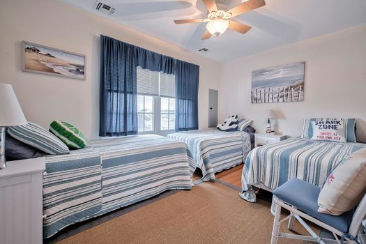 029-459111-657OceanBreezeWalk-29_13122954