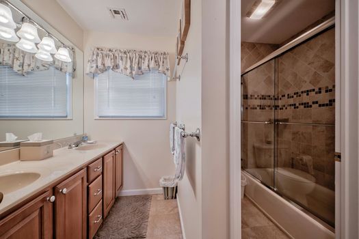 032-459111-657OceanBreezeWalk-32_13122958