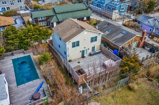 056-459111-657OceanBreezeWalk-56_13122985