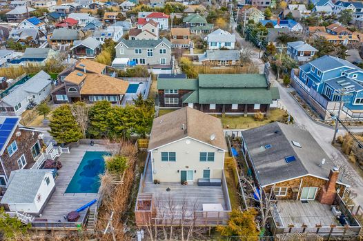 058-459111-657OceanBreezeWalk-58_13122987