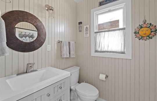 110-Ocean-Rd-Bay-Shore-NY-11