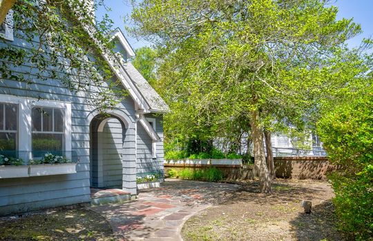 004-484125-37DuneWay-4_14202423