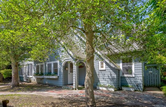 005-484125-37DuneWay-2_14202401