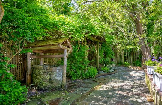 095-484125-37DuneWay-14_14202390