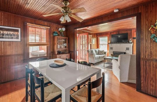 Screenshot_11-8-2025_15369_www.zillow.com