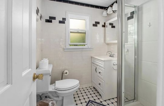 Screenshot_11-8-2025_15372_www.zillow.com