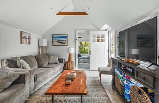 Screenshot 2025-08-22 at 3.49.57 AM