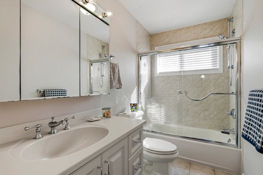 025-487973-740OceanBreezeWay-36_14396503