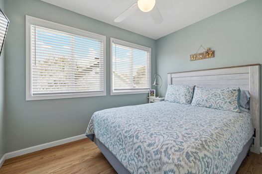 026-487973-740OceanBreezeWay-37_14396504