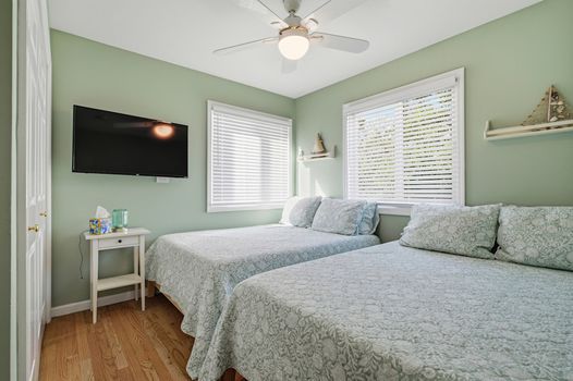 027-487973-740OceanBreezeWay-38_14396505