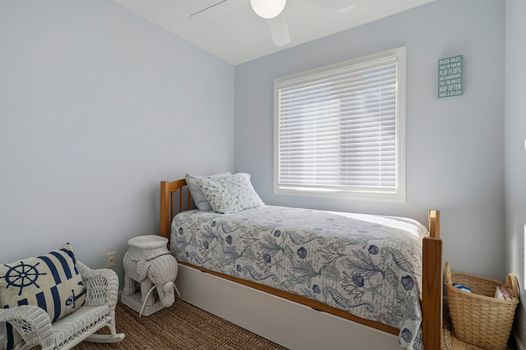 028-487973-740OceanBreezeWay-39_14396506