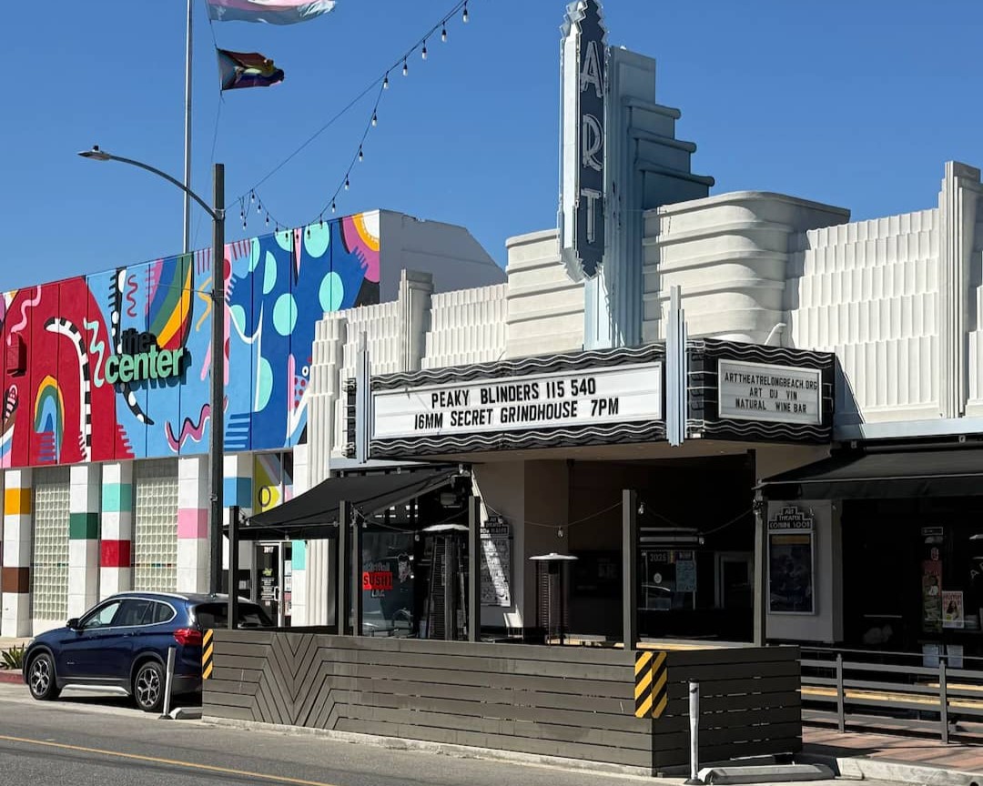 Living Near Retro Row Long Beach