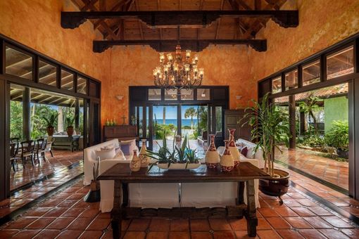 Villa-Shangri-La-24