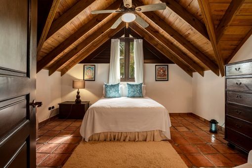 Villa-Shangri-La-32